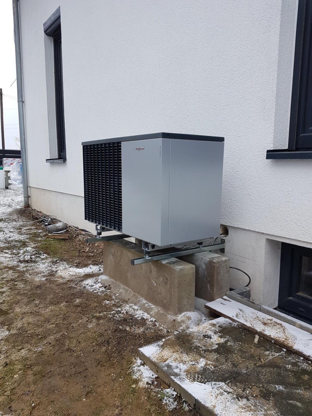 Waermepumpe mit technischer Aufstellung und Anschlussarbeiten